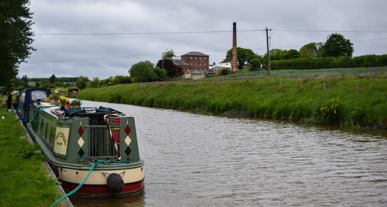Narrowboat along the Kennet and Avon Canal